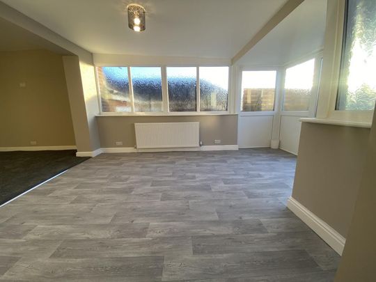 3 bedroom bungalow to rent - Photo 1