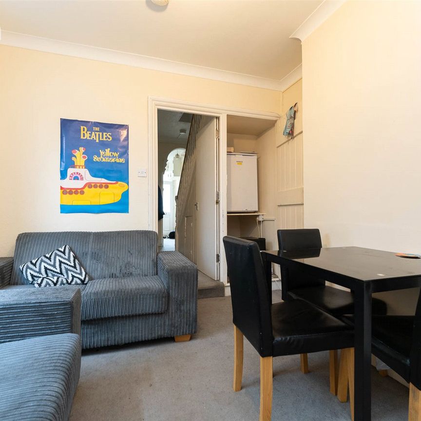 5 bedroom house to rent - Photo 1