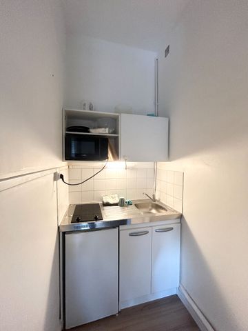 Location Appartement 1 pièce 23m² - Photo 3