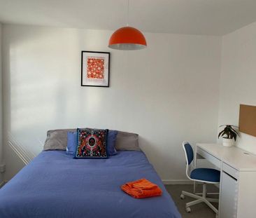 4 bedroom house to rent - Photo 3