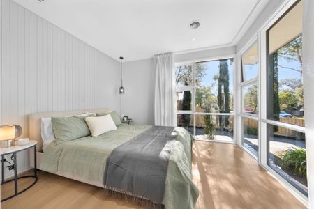Effortless Living in a Prime Bayswater Pocket - Photo 3