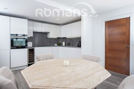 2 bedroom apartment to rent - Photo 4