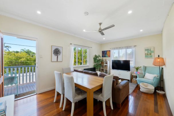 Charming 3-Bedroom Home with Modern Kitchen & Beautiful Outdoor Deck - Photo 1