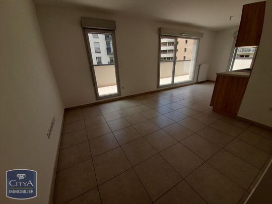 Location Appartement 3 pièces 58m² LYON 8ème - Photo 1
