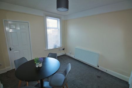 Student Accommodation, 20 Derwent Street, Lincoln, Lincolnshire, LN1 1SL, - Photo 2