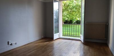 À louer / Appartement F4 / BESANCON PERGAUD - CLEMENCEAU 4 B rue Pergaud - Photo 2