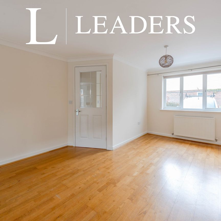 3 bedroom house to rent Deer Way, Horsham, West Sussex, RH12 - Photo 1