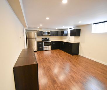 For Lease - 205 Innisfil Street Unit# B, Barrie, Ontario - Photo 4