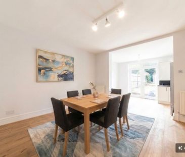 4 bedroom terraced house to rent - Photo 3
