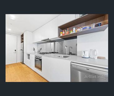 Furnished 1 Bedroom Apartment - Photo 2