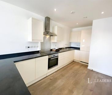 2 bedroom flat to rent - Photo 6