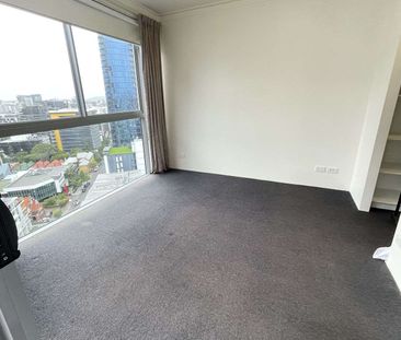 Unfurnished Premium 2-Bedroom, 2-Bathroom Apartment with 1 Car Park - Photo 1