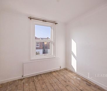 3 bedroom terraced house to rent - Photo 6