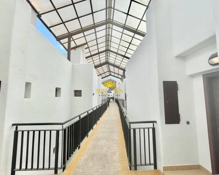 TWO-BEDROOM PENTHOUSE - LOS ALCÁZARES - Photo 2
