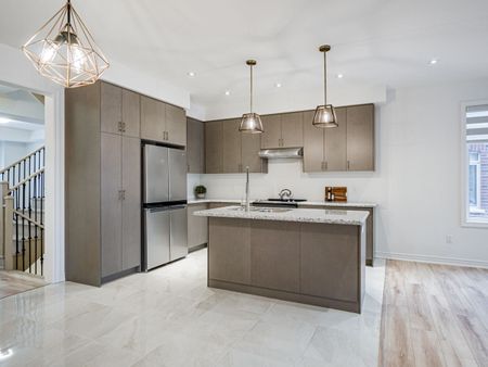 For Lease - 533 Dundas Street, Oakville, Ontario - Photo 4