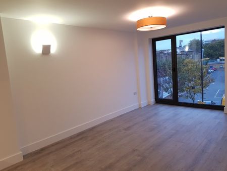 2 Bed Flat, Well Street, E9 - Photo 2