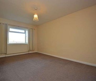 Bedroom T Floor In Godalming, GU7 - Photo 6