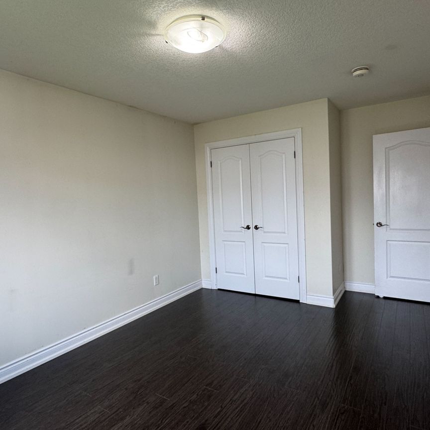 For Lease - 1942 Cedarpark Drive, London North, Ontario - Photo 1