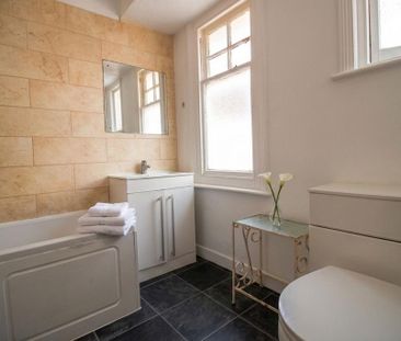 1 bedroom semi-detached house to rent - Photo 6