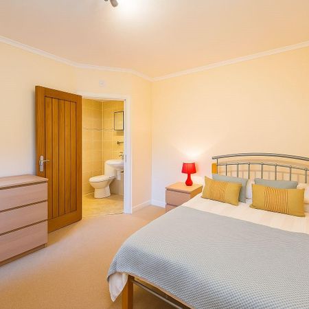 1 bedroom in a house share to rent - Photo 3