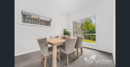 Spacious 4 bedroom house for rent in Box Hill - Photo 2