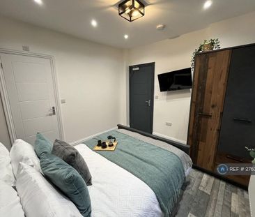 1 bedroom in a house share to rent - Photo 2