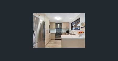 🌿 Move-In Ready Family Gem on a Large Block in Paralowie - Photo 5