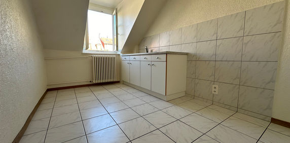 Appartement de 3 pièces dans un immeuble de 4 ètages - Rue de la Serre 105 - La Chaux-de-Fonds - Photo 2