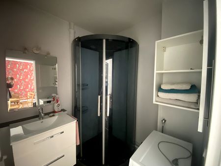 Location Appartement 3 pièces 56m² - Photo 4