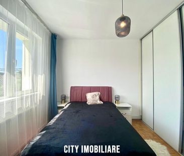 Apartament 3 camere, decomandat, parcare, Central. de inchiriat - Fotografie 1