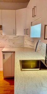 MAGNIFIQUE 3 1/2 frais rénové - LV, LS, internet , gym - Photo 3