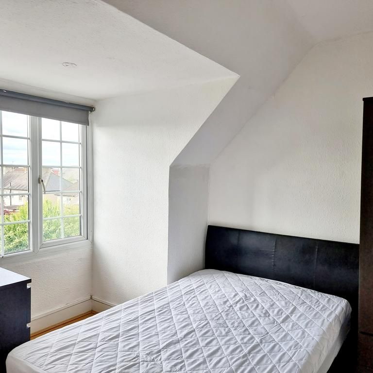 1 bedroom in a house share to rent - Photo 1