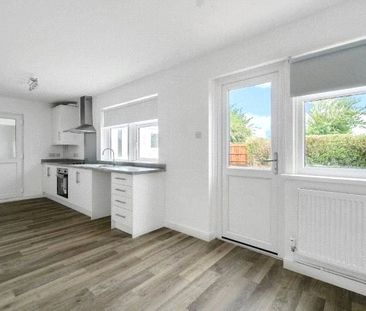 Malta Road, Deepcut, Camberley, Surrey, GU16 - Photo 4