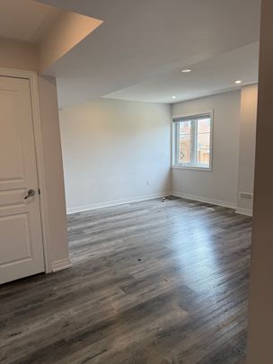 For Lease - 36 Geranium Crescent Unit# Basement, Brampton, Ontario - Photo 1