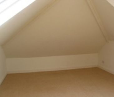 2 Double Bedroom Student Maisonette with terrace balcony - Lansdowne - Photo 2