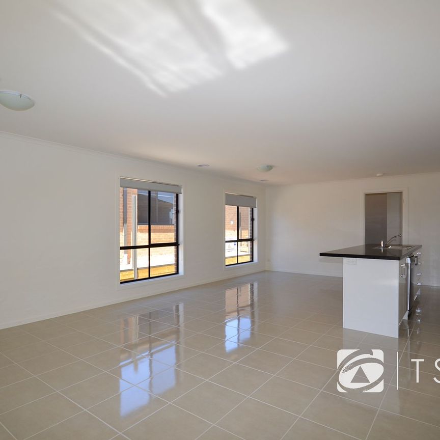 Comfortable Living - Photo 1