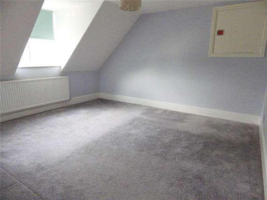 The Avenue, Minehead, Somerset, TA24 - Photo 1