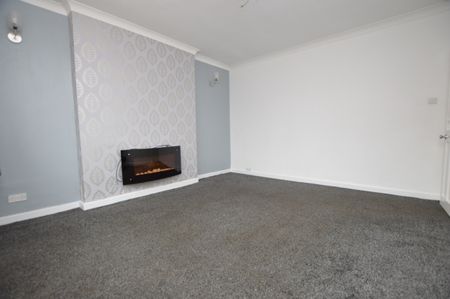 3 Bedroom Semi-Detached Bungalow - Photo 3