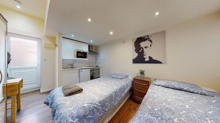 Studio to rent - Photo 3