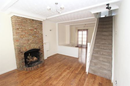 3 bedroom terraced house to rent - Photo 2