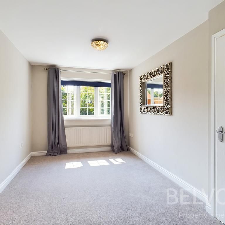4 bedroom detached house to rent - Photo 1