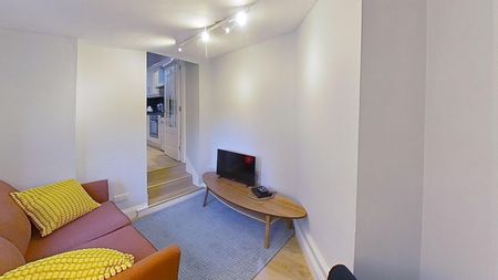 2 bedroom apartment to rent - Photo 3