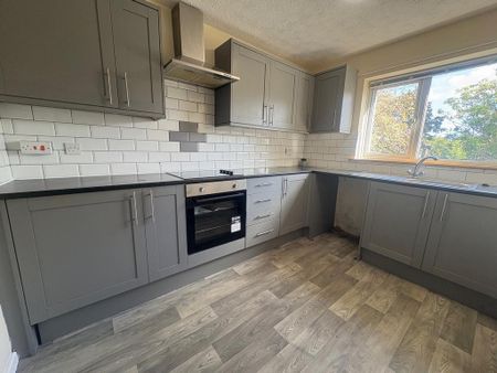 3 bedroom townhouse to rent - Photo 4