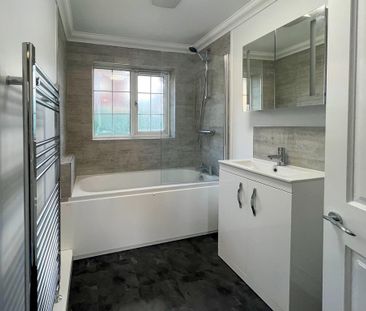 3 bedroom detached house to rent - Photo 5