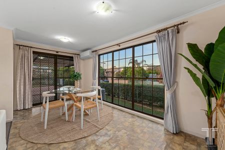 2 Coolcorra Ct, Carindale QLD 4152 - House For Rent | Domain - Photo 5