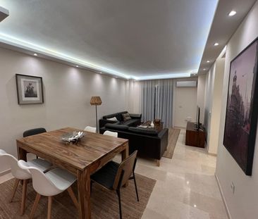Apartamento de alquiler en Sierra de Estepona - Avda. de Andalucía - Photo 2