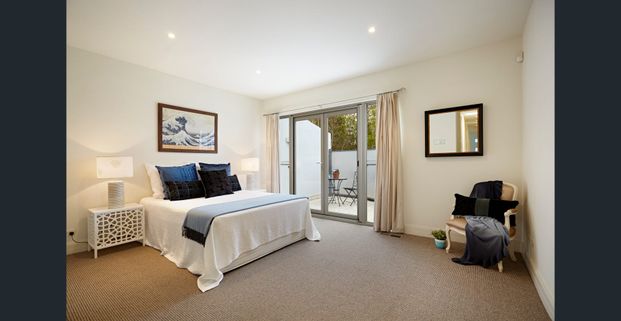 Large & Bright South Yarra Townhouse - Photo 1