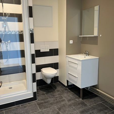 Location Appartement 2 pièces 50m² ETAMPES 91150 - Photo 4