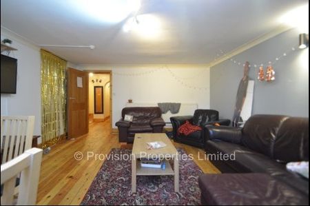 4 Bedroom Student Flats & Houses - Photo 2