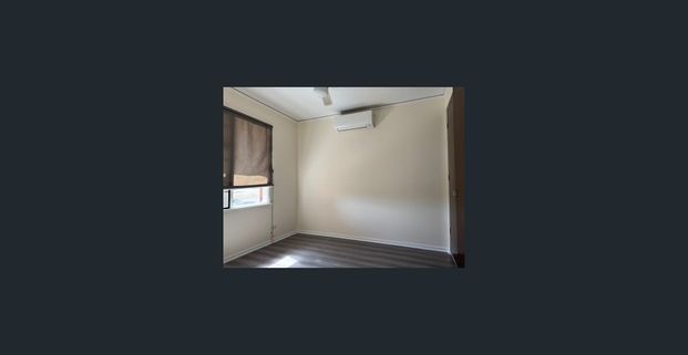 ROOMS FOR RENT $350- $450 INCLUDING UTILITIES!!! - Photo 1